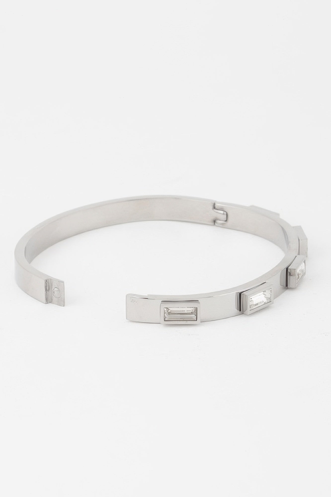 Multi Crystal Clasp Bracelet 