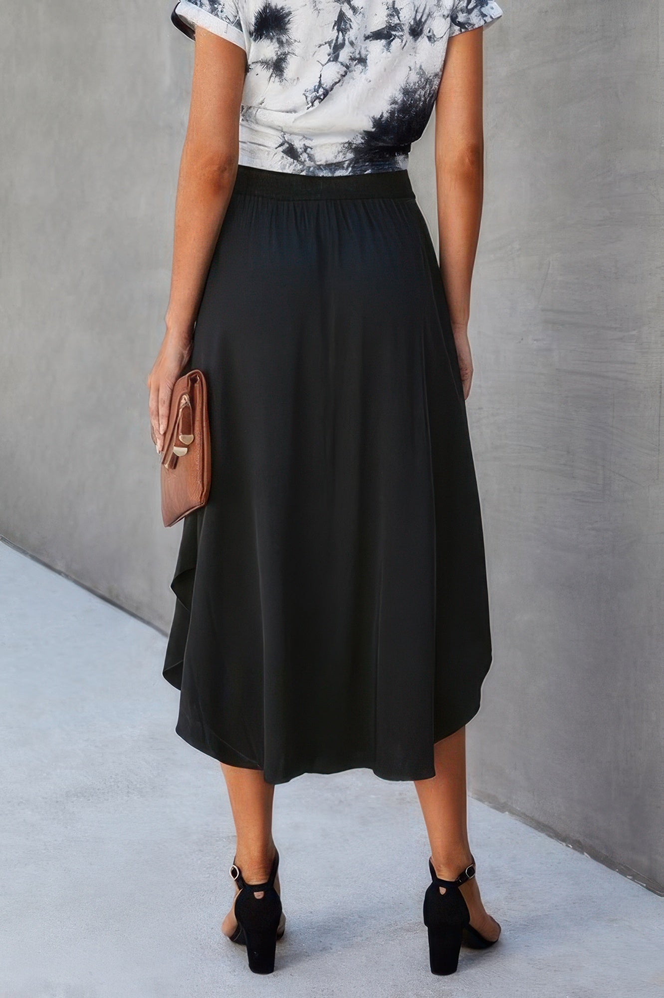 Solid Shirred Waist Asymmetrical Hem Flared Skirt