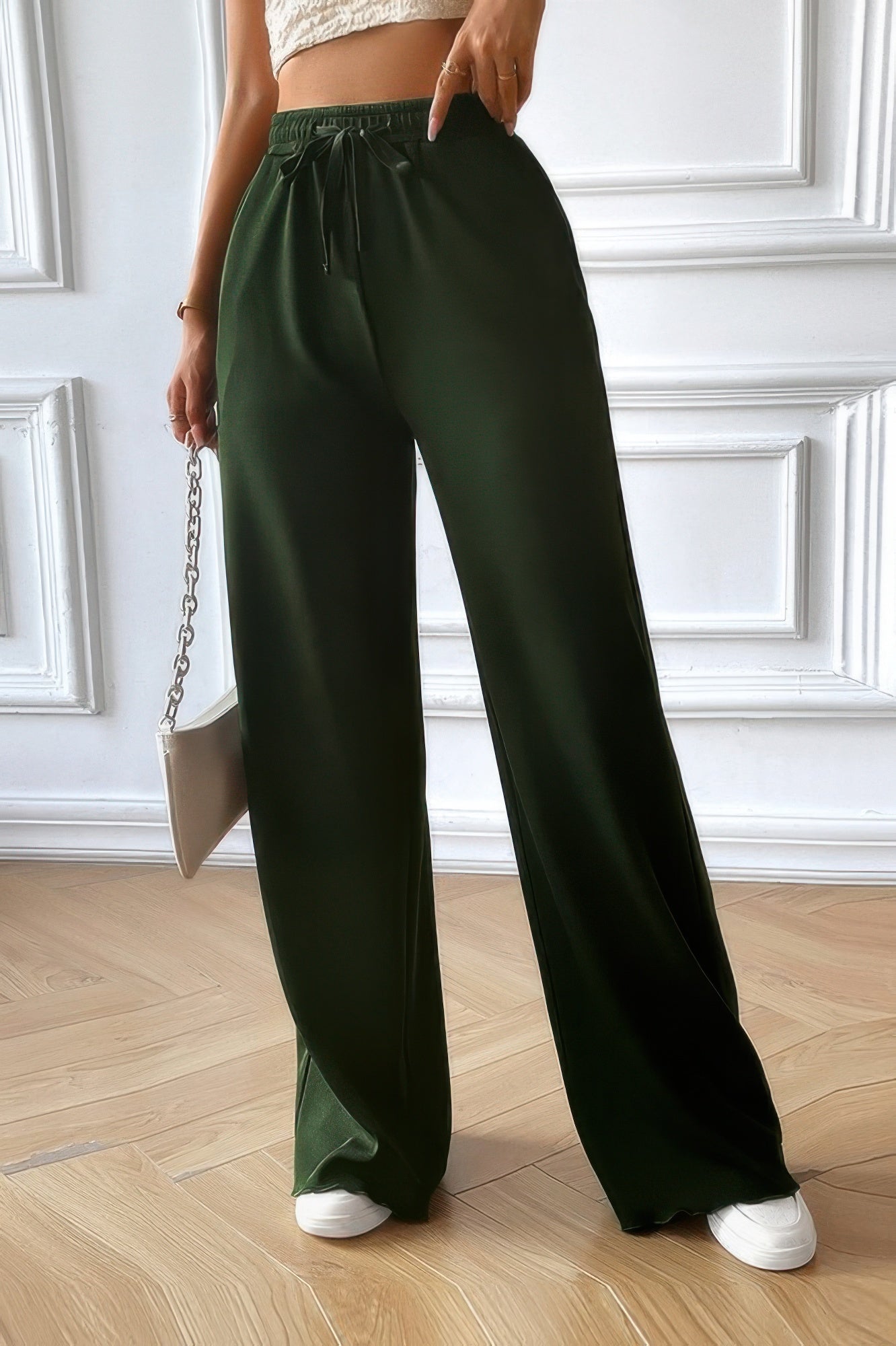 Solid Pockets Elastic Waist Loose Straight Pants