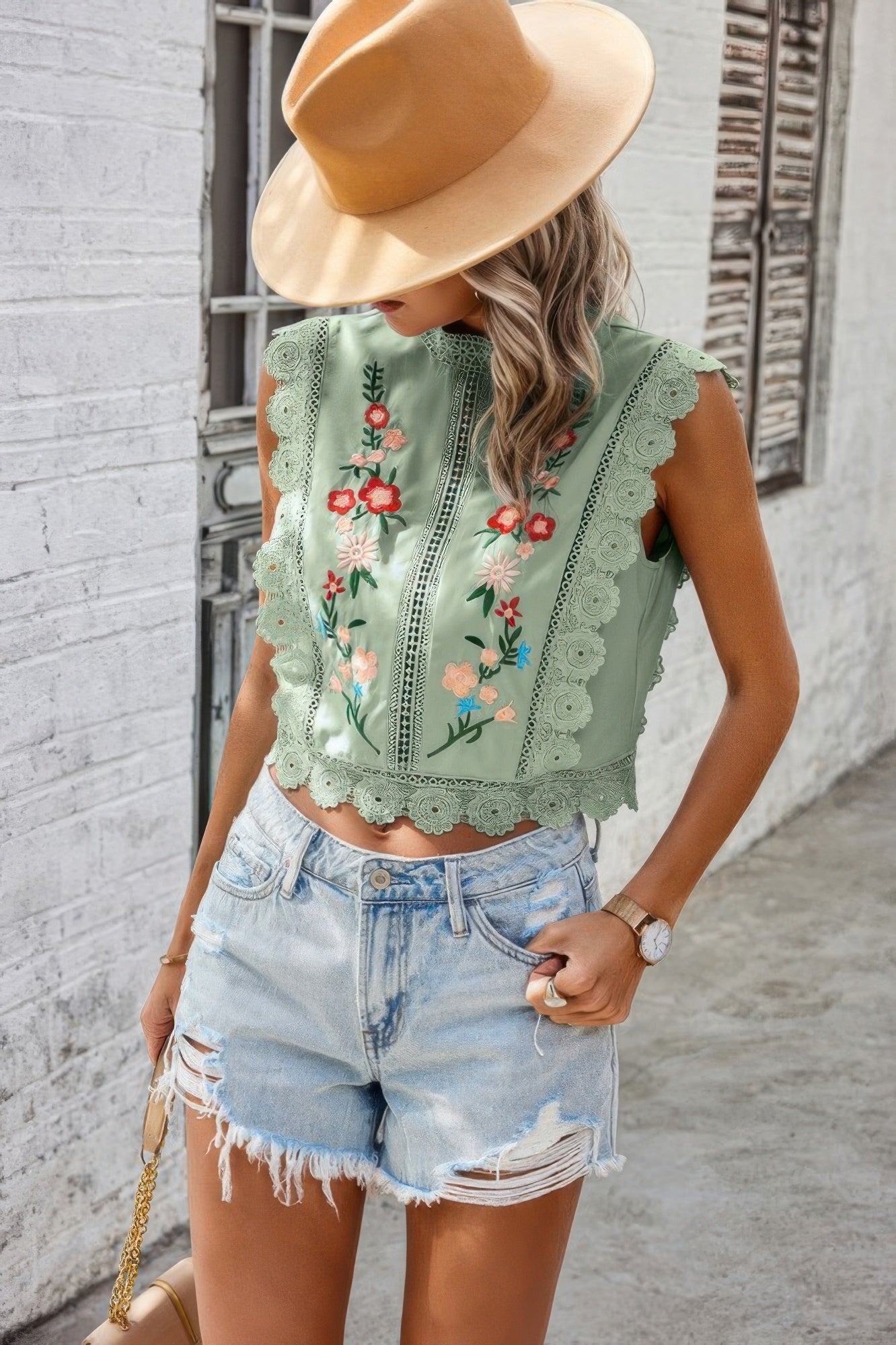 Sleeveless Floral Embroidery Guipure Lace Blouse