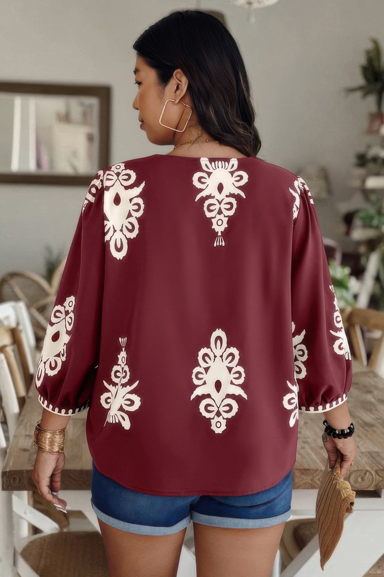 Plus V Neck Geo Print Puff Sleeve Blouse