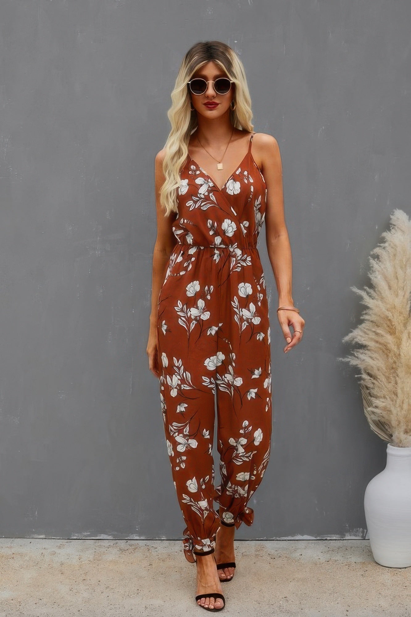 V Neck Spaghetti Straps Jumpsuit