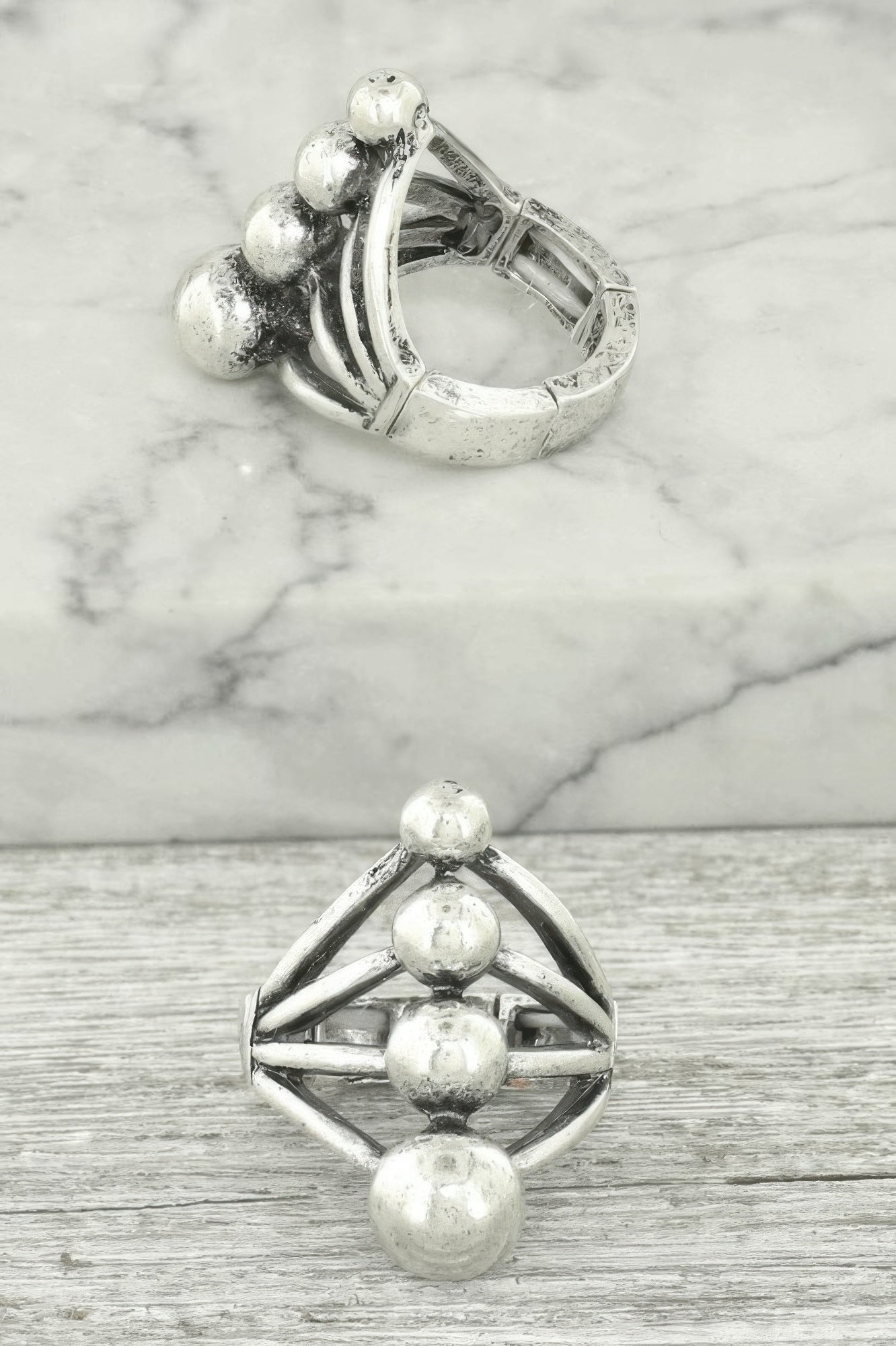 Western Bubble Textured Stretch Ring