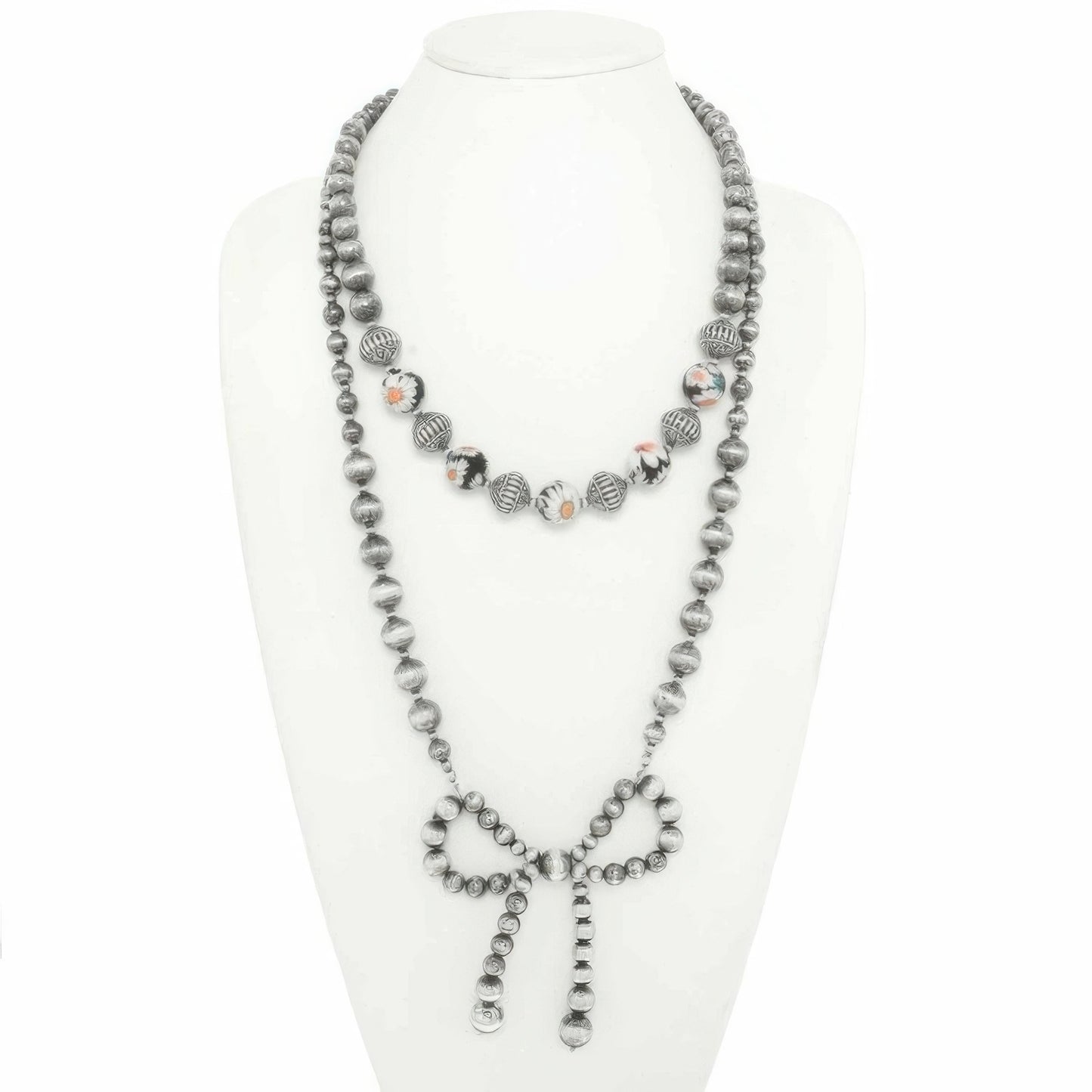 Western Bow Pendant Beaded Necklace