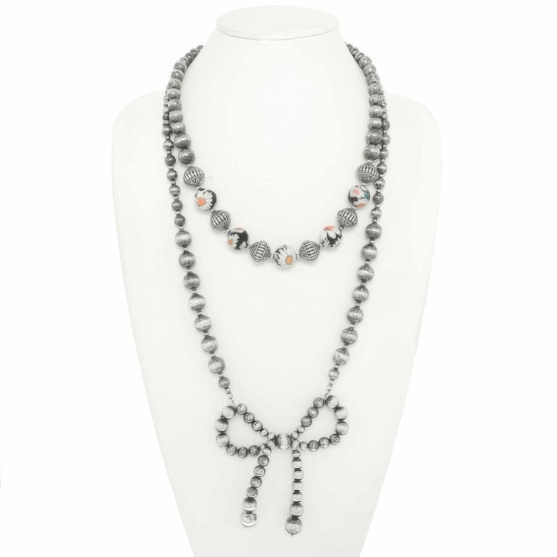 Western Bow Pendant Beaded Necklace