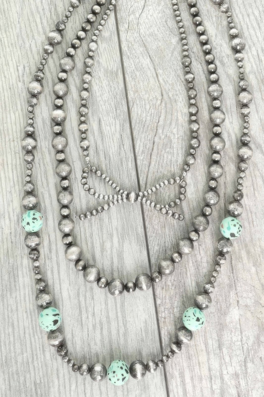 Western Bow Pendant Beaded Necklace