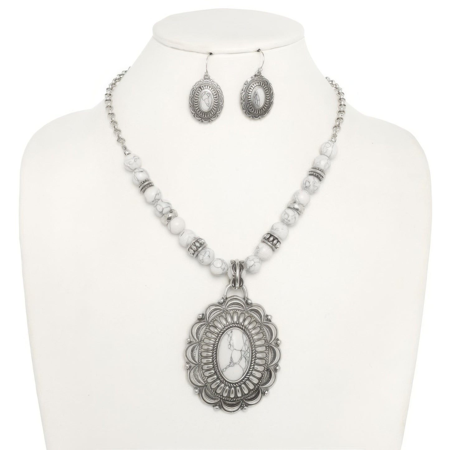 Western Oval Turquoise Concho Beaded Necklace Set