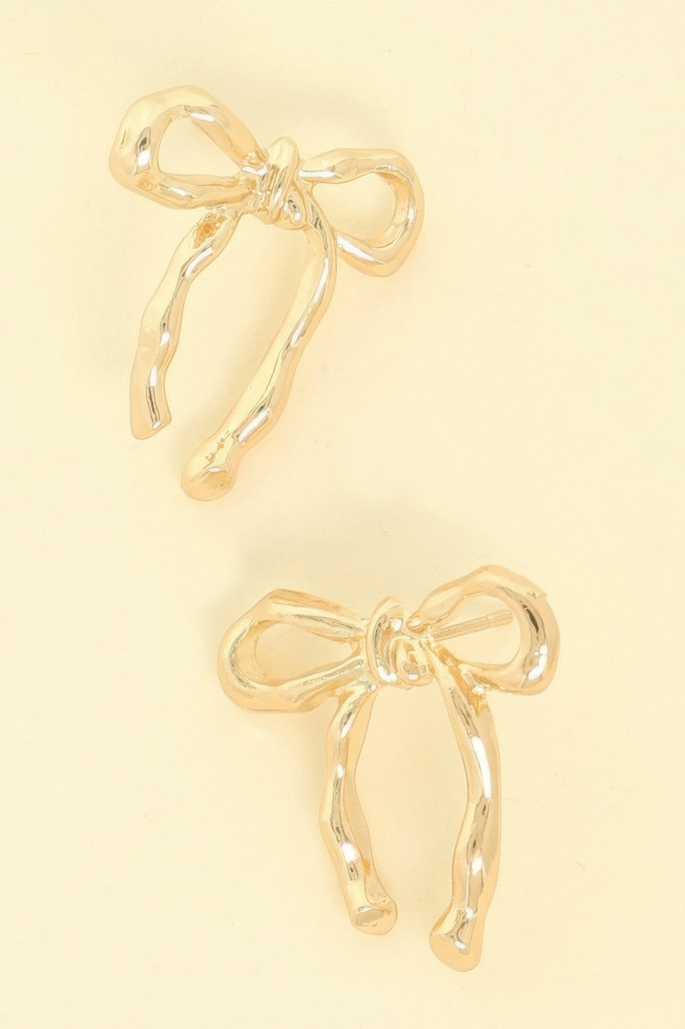 Long Tail Bow Ribbon Post Earrings