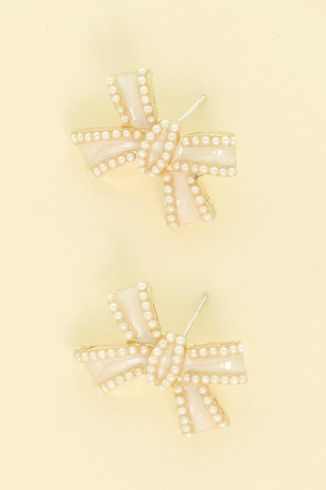 Jeweled Short Tail Bow Ribbon Earrings