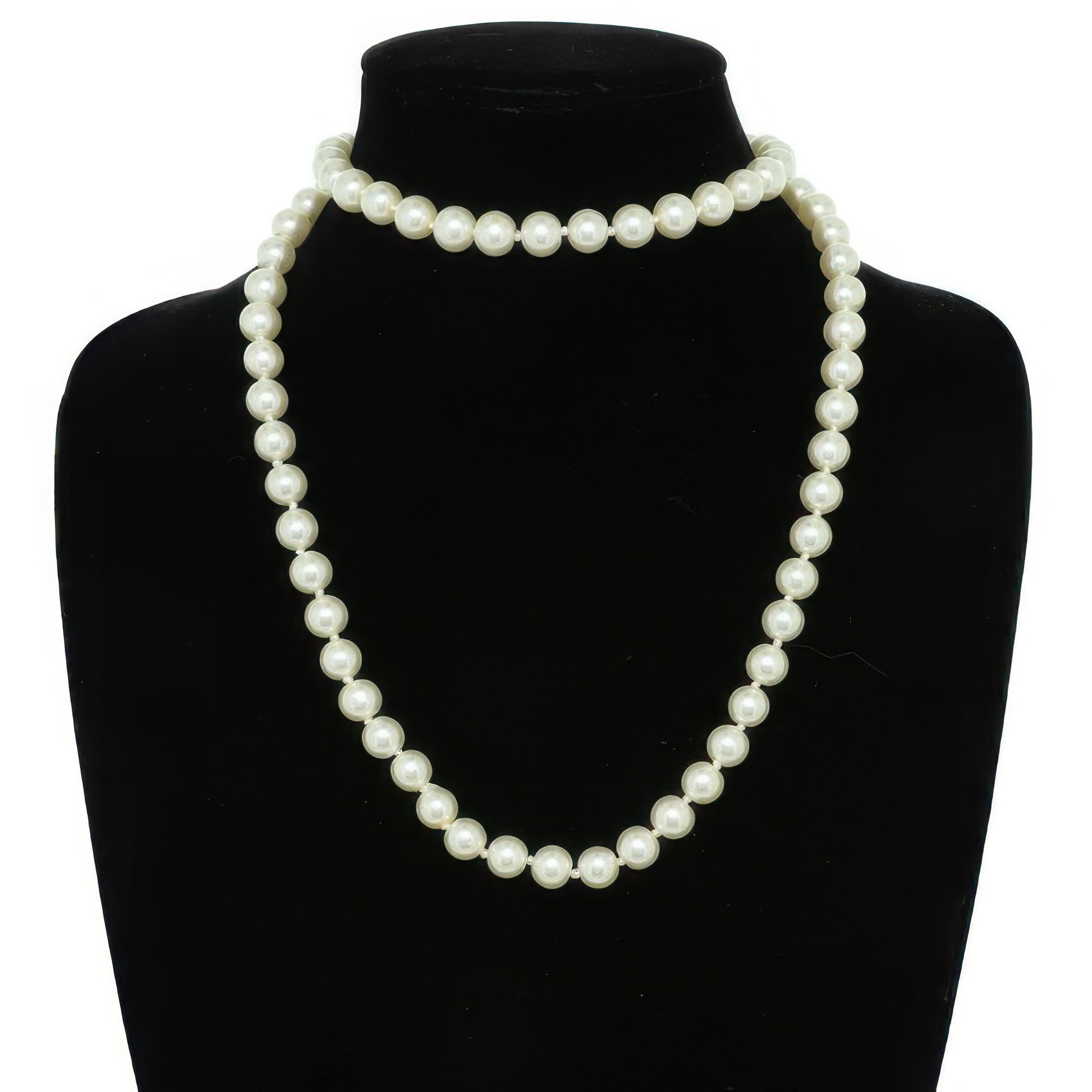 White Pearlescent Pearl Beaded Necklace