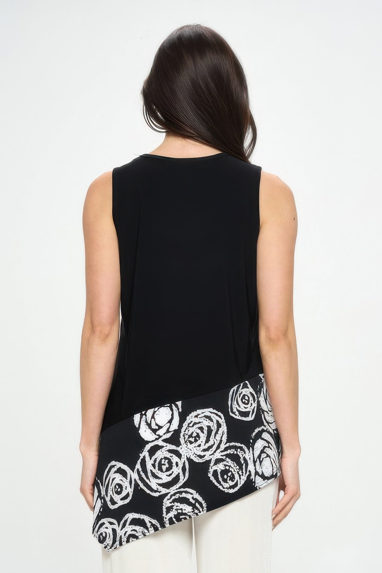 Plus Size Hit Sleeveless Contrast Top