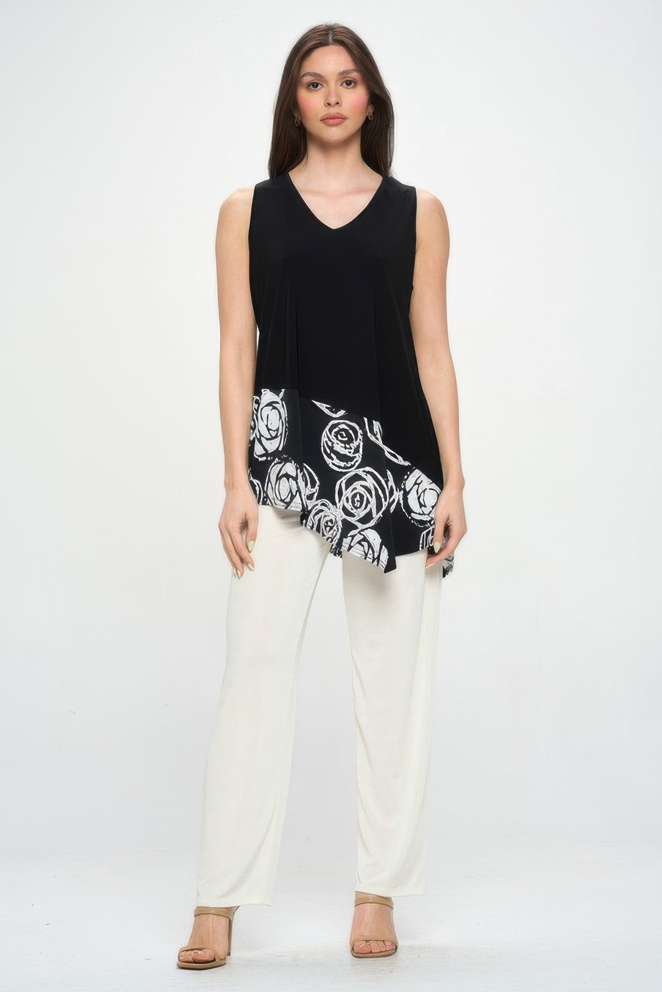 Hit Sleeveless Contrast Top
