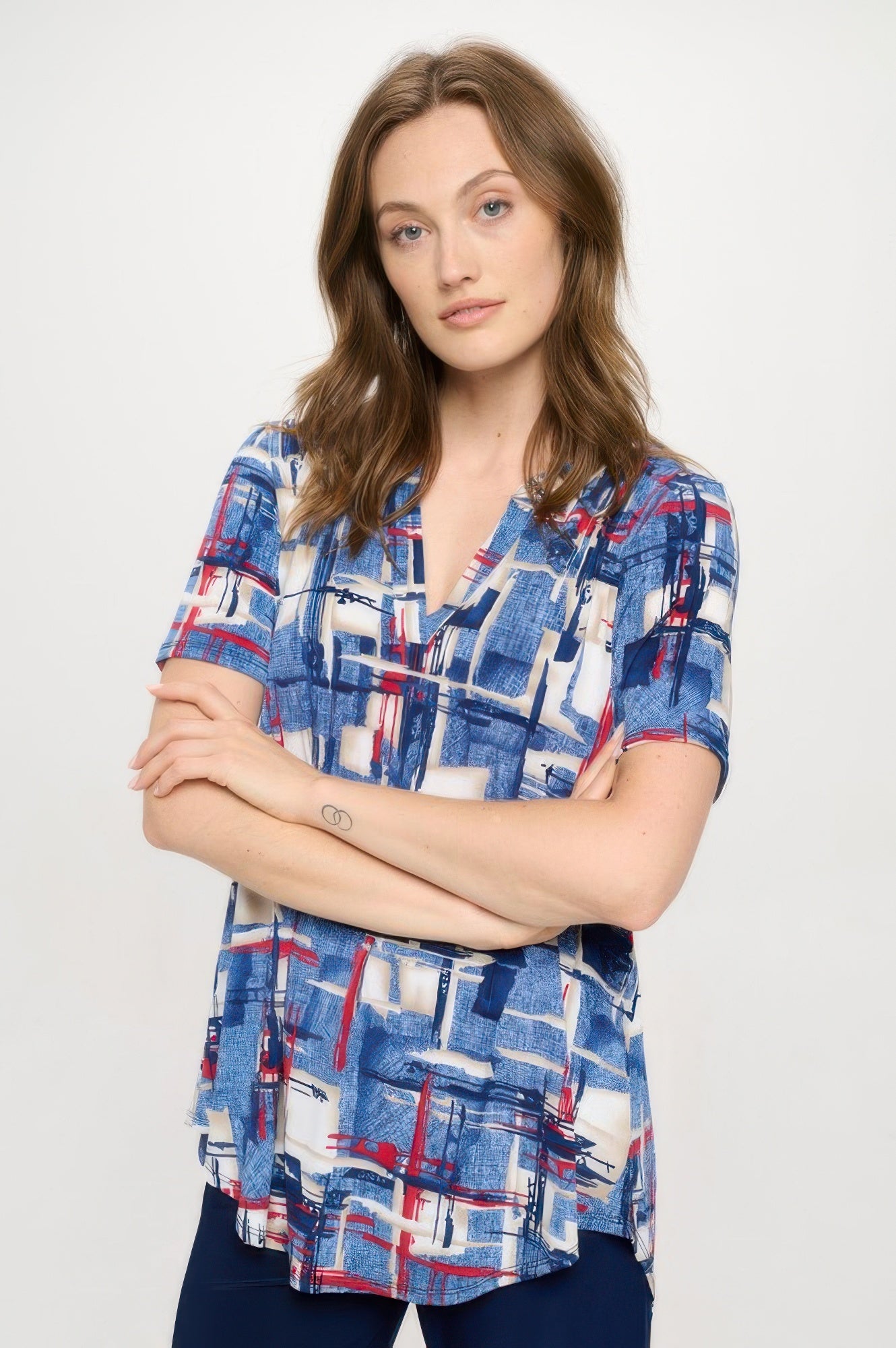 Short Sleeve V-neck Notch Top