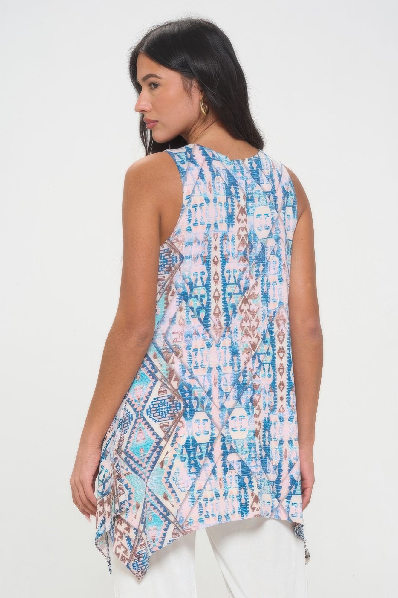 Hit Print Shark Bite Hem Tank