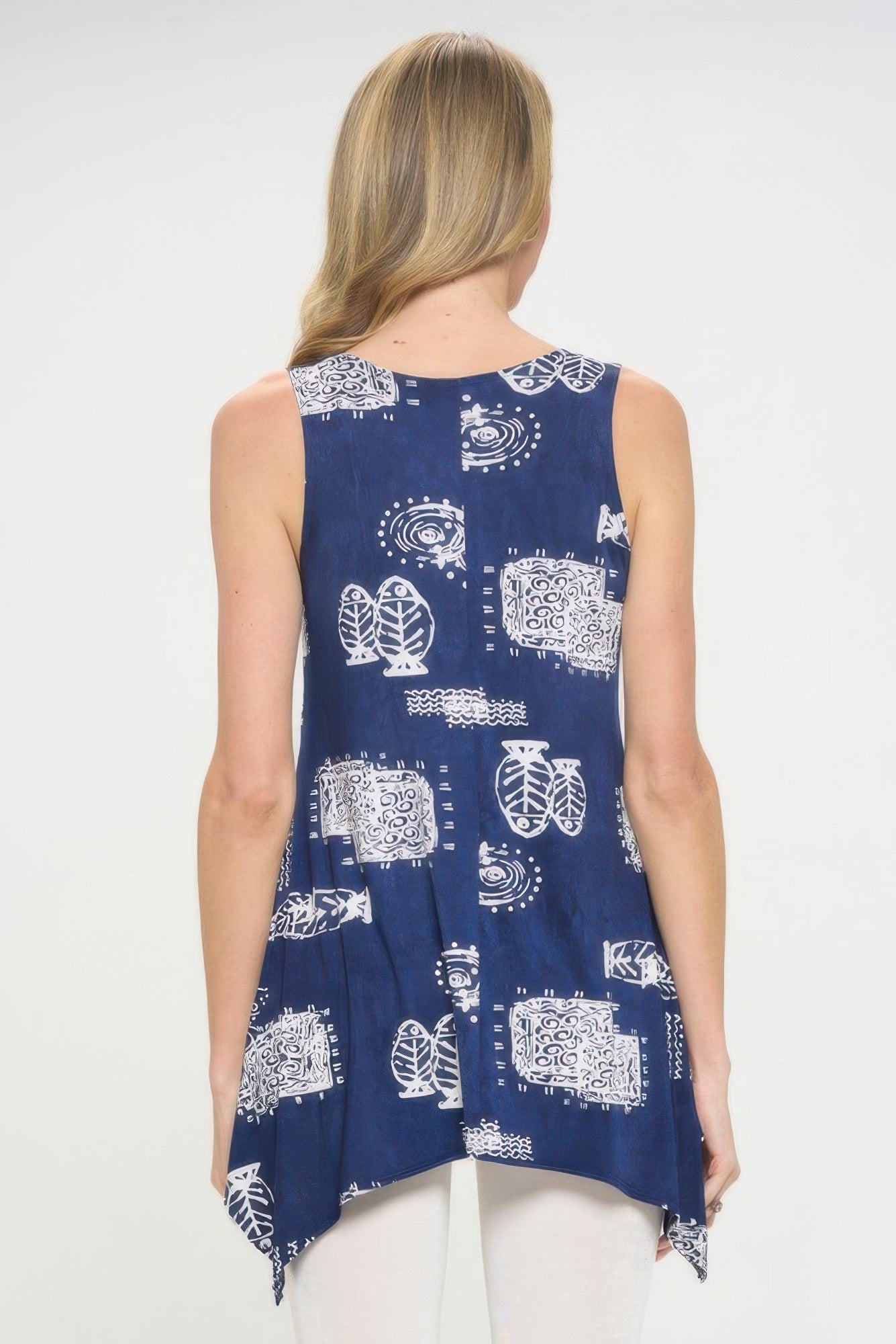 Hit Print Shark Bite Hem Tank