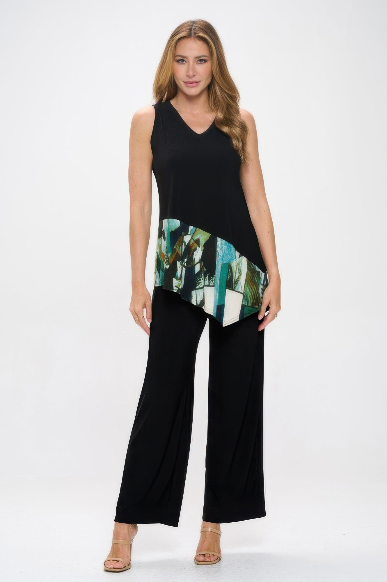 Hit Sleeveless Contrast Top