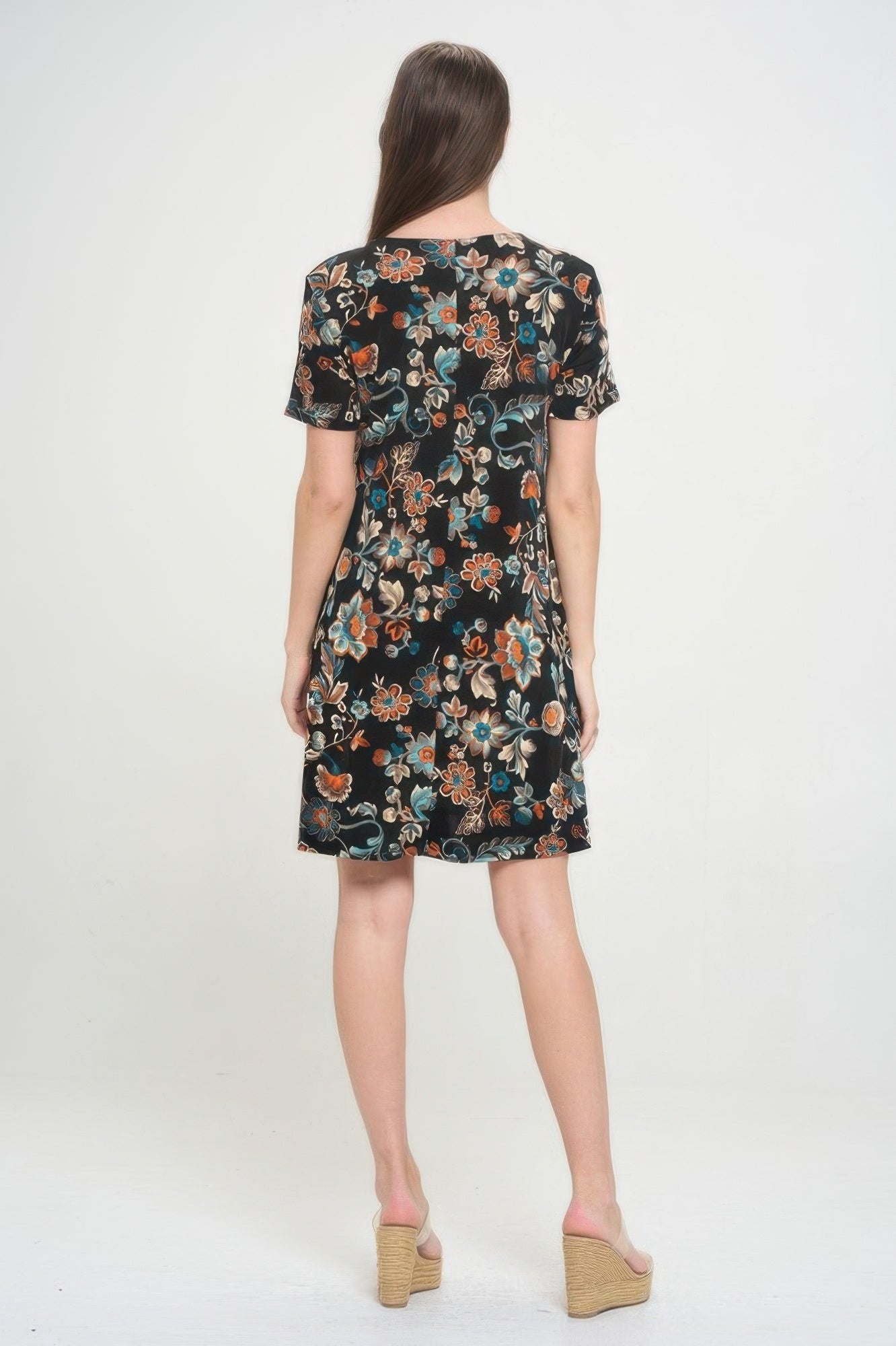 Short-sleeved Knee-length Dress