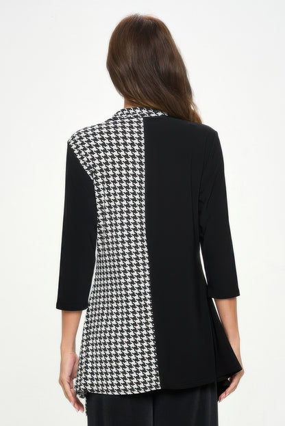 Hit Contrast Button 3/4 Sleeve Top