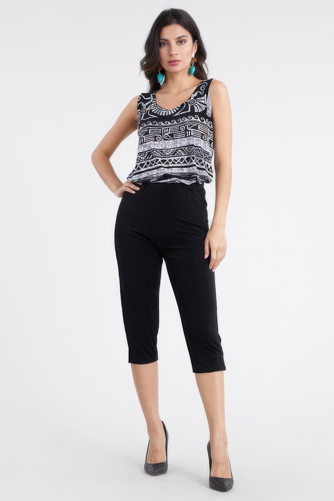 Plus Size Stretchy Solid Capri Pants