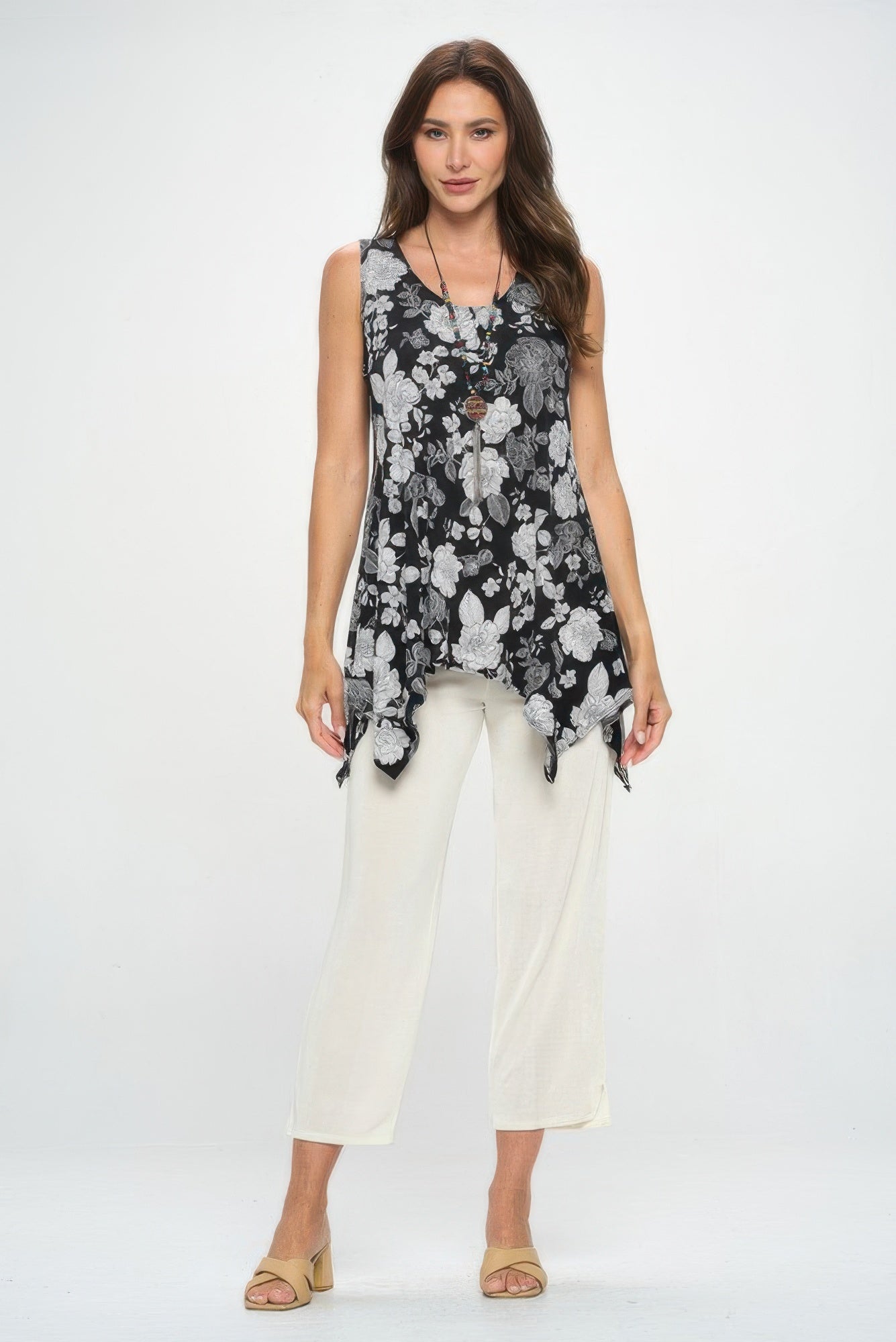 Plus Size Hit Shark Bite Hem Tank