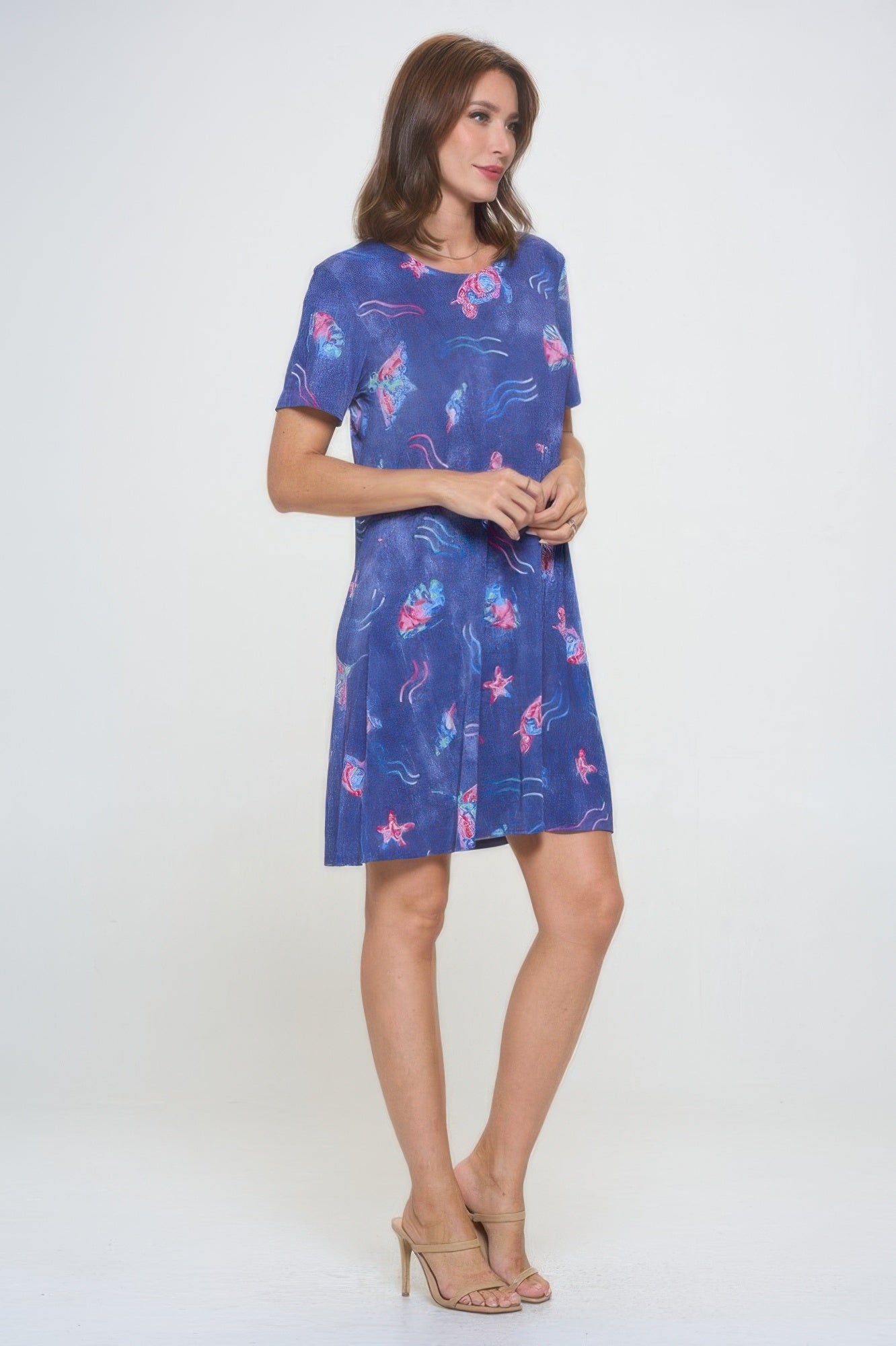 Short-sleeved Knee-length Dress