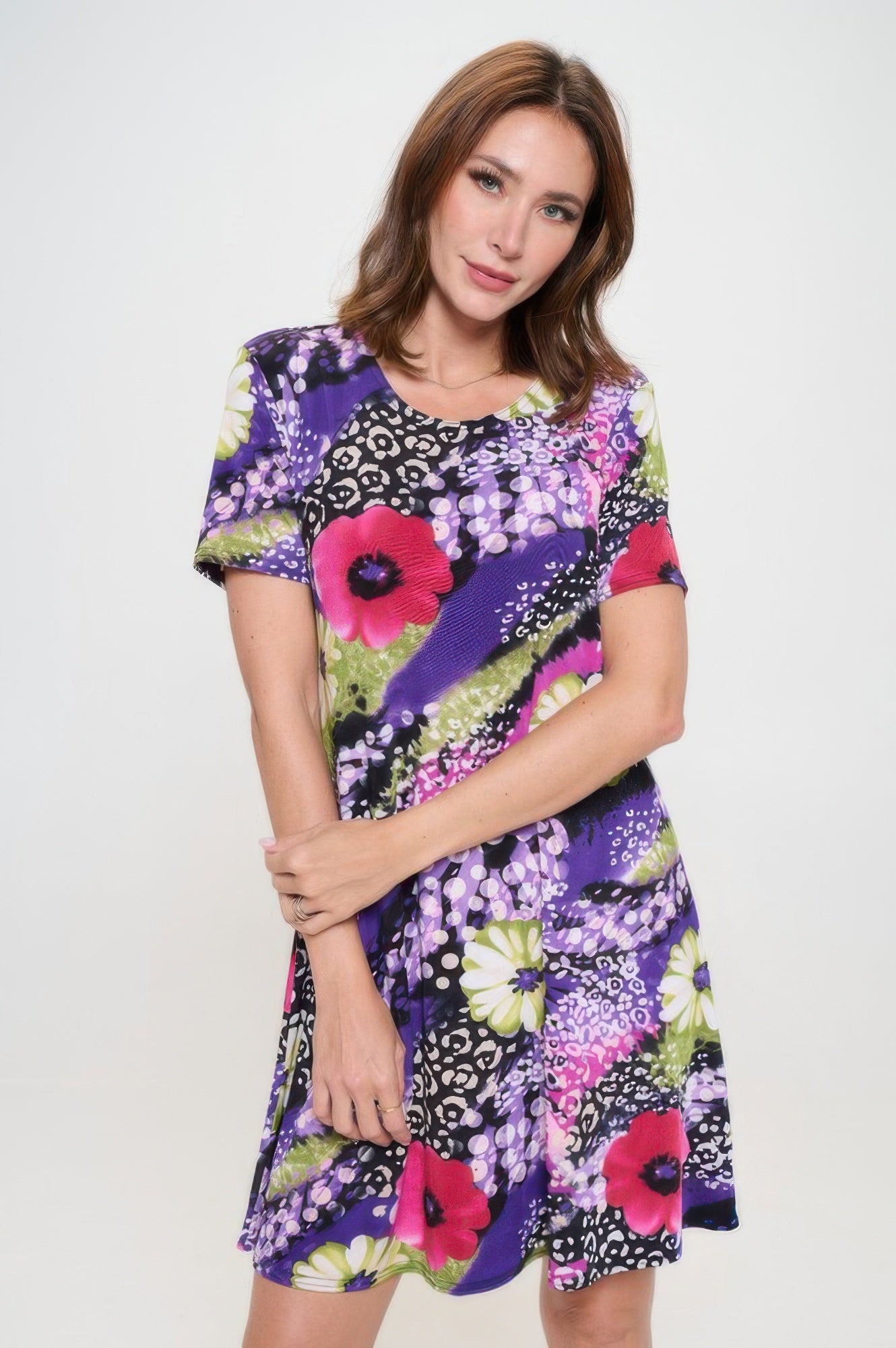 Short-sleeved Knee-length Dress
