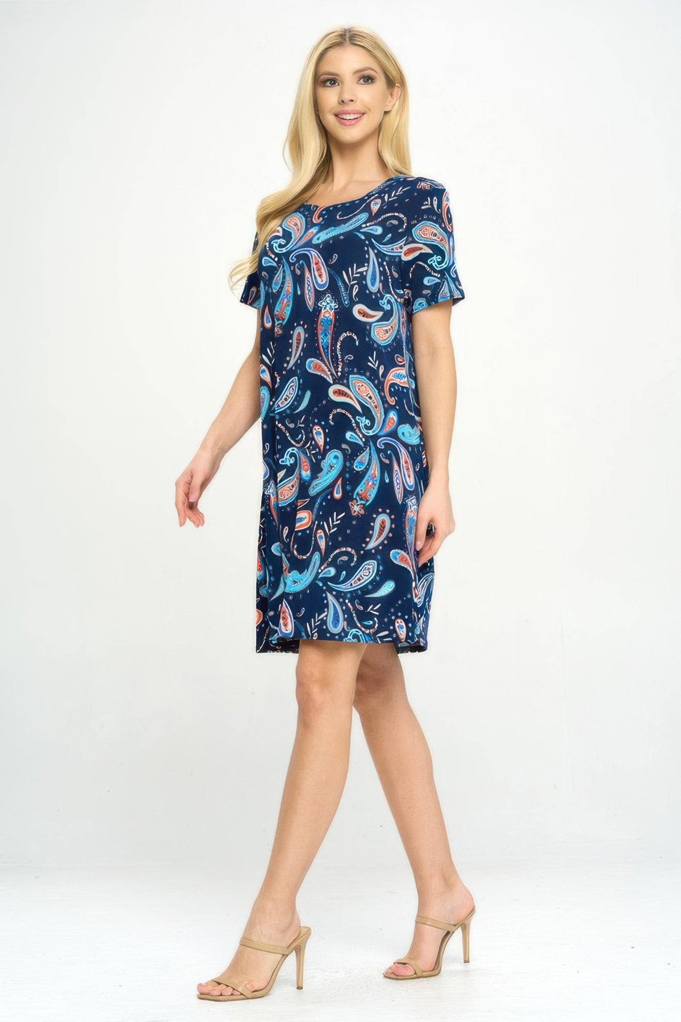 Short-sleeved Knee-length Dress