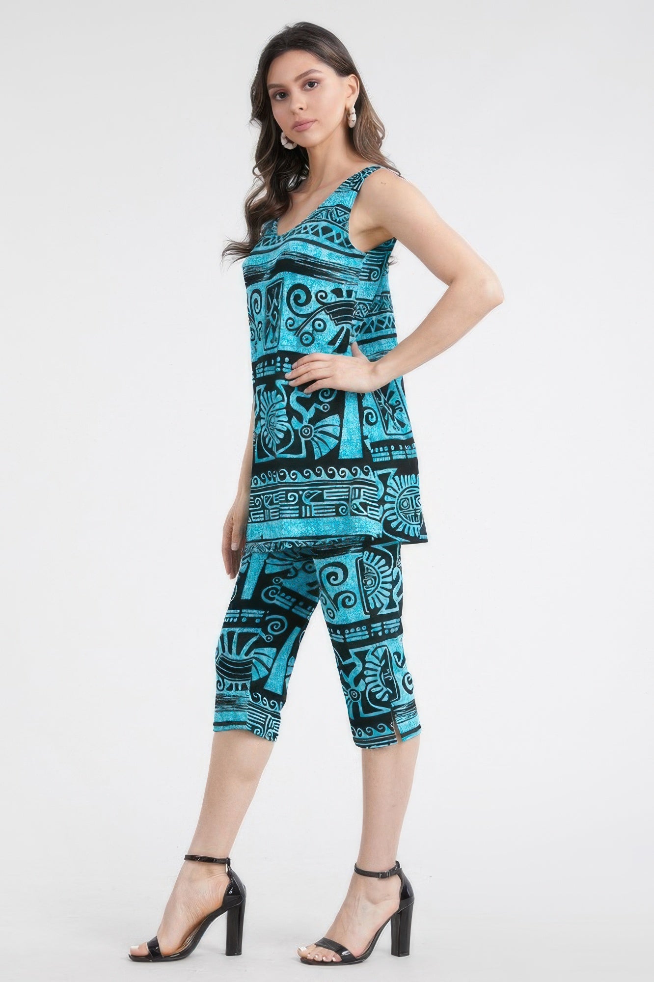 Plus Size Tank Capri Pant Set