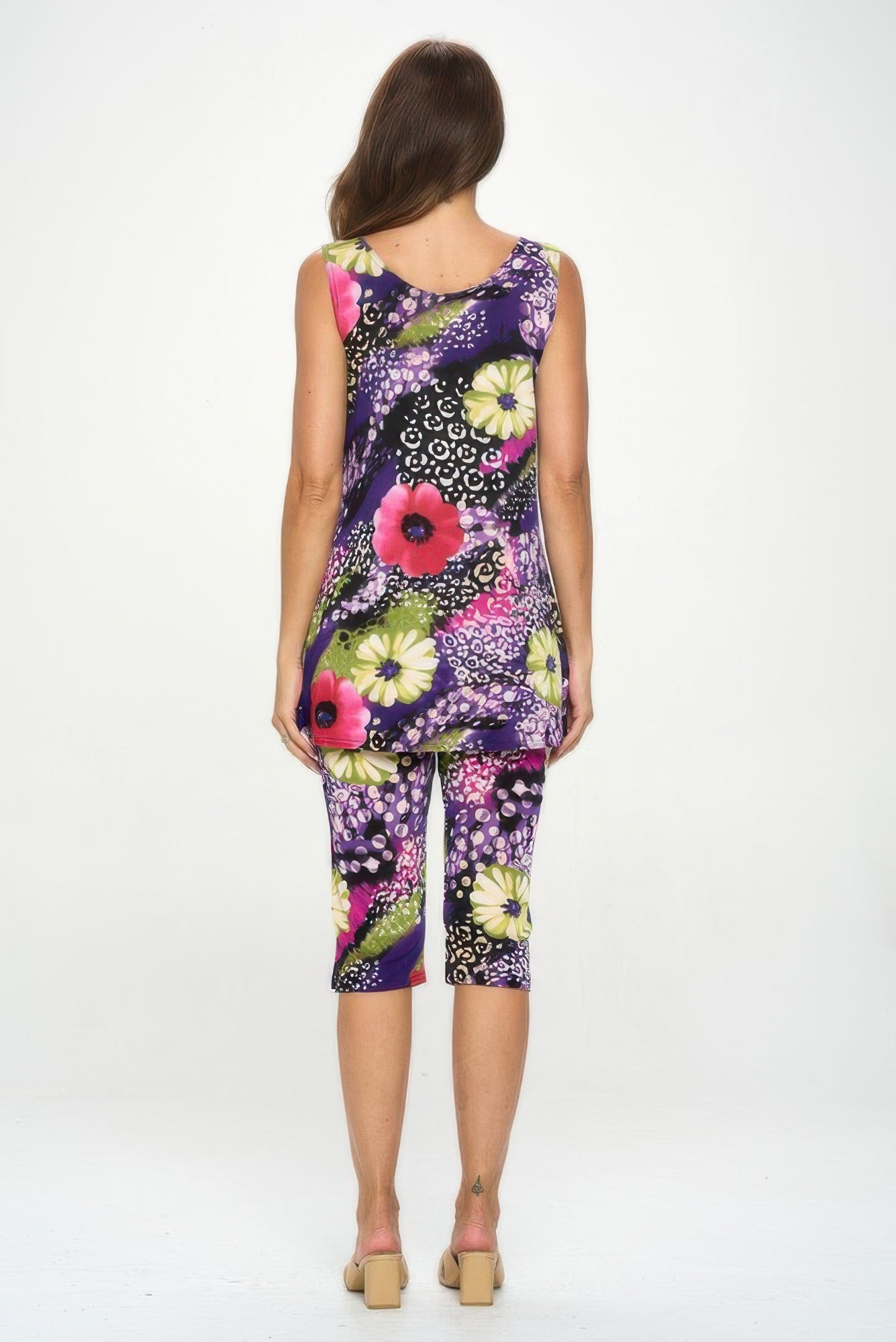 Plus Size Bns Tank Capri Pants Set
