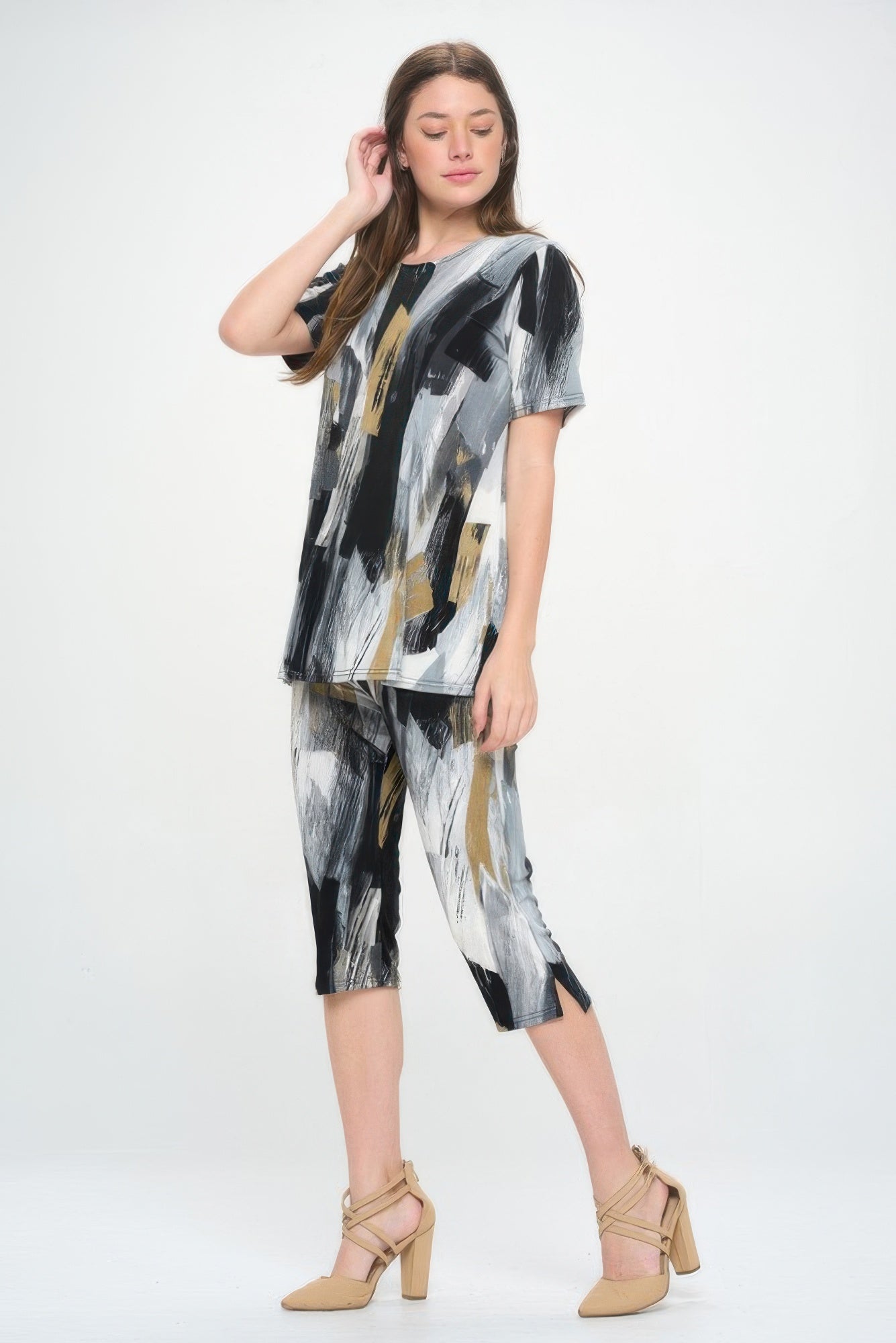 Matching Capri Pant Set In Plus Size