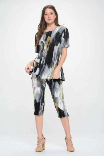 Matching Capri Pant Set In Plus Size