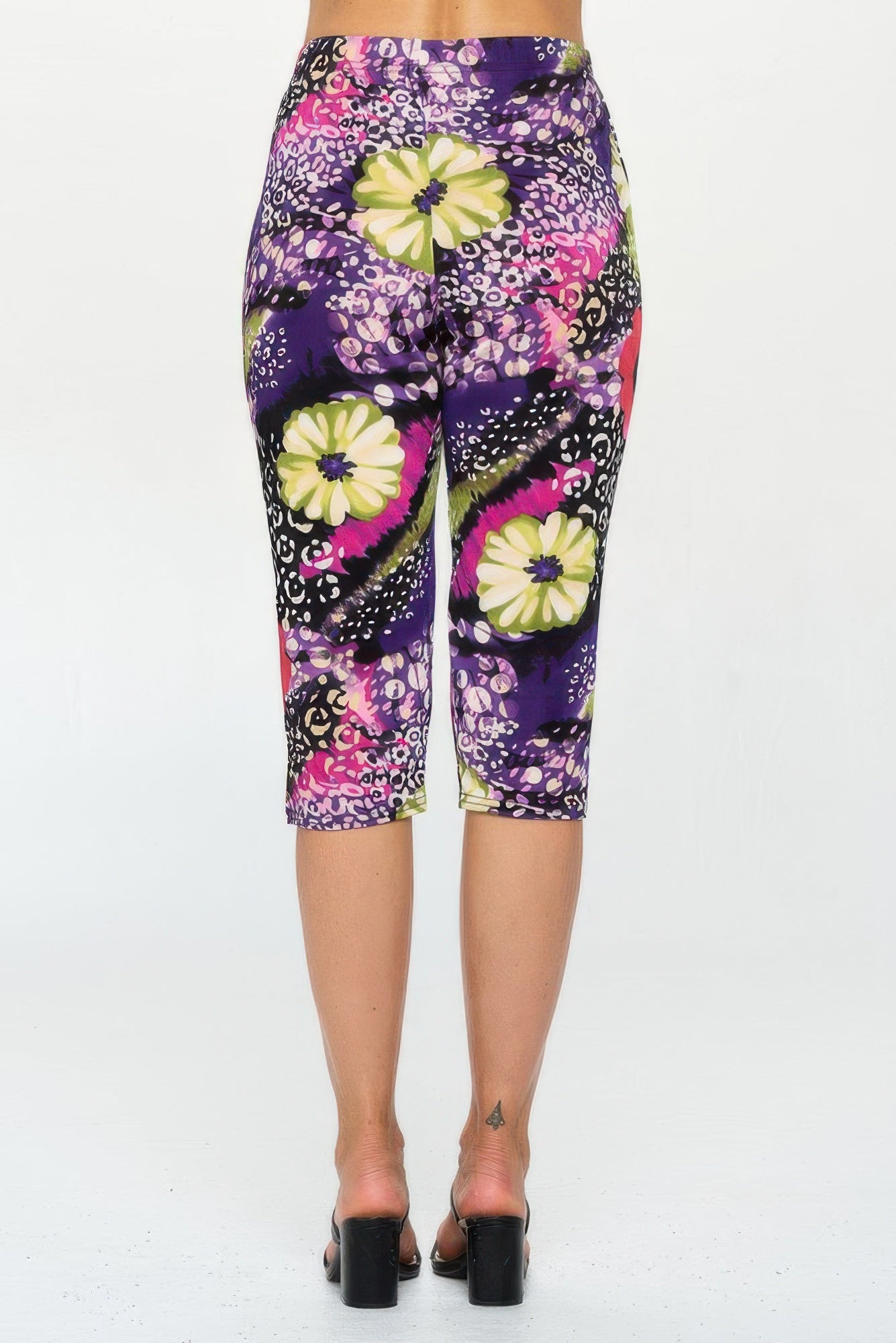 BNS Capri Pants Set