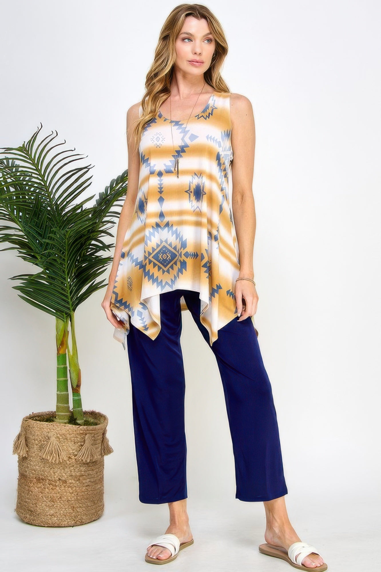 Hit Handkerchief Hem Tank