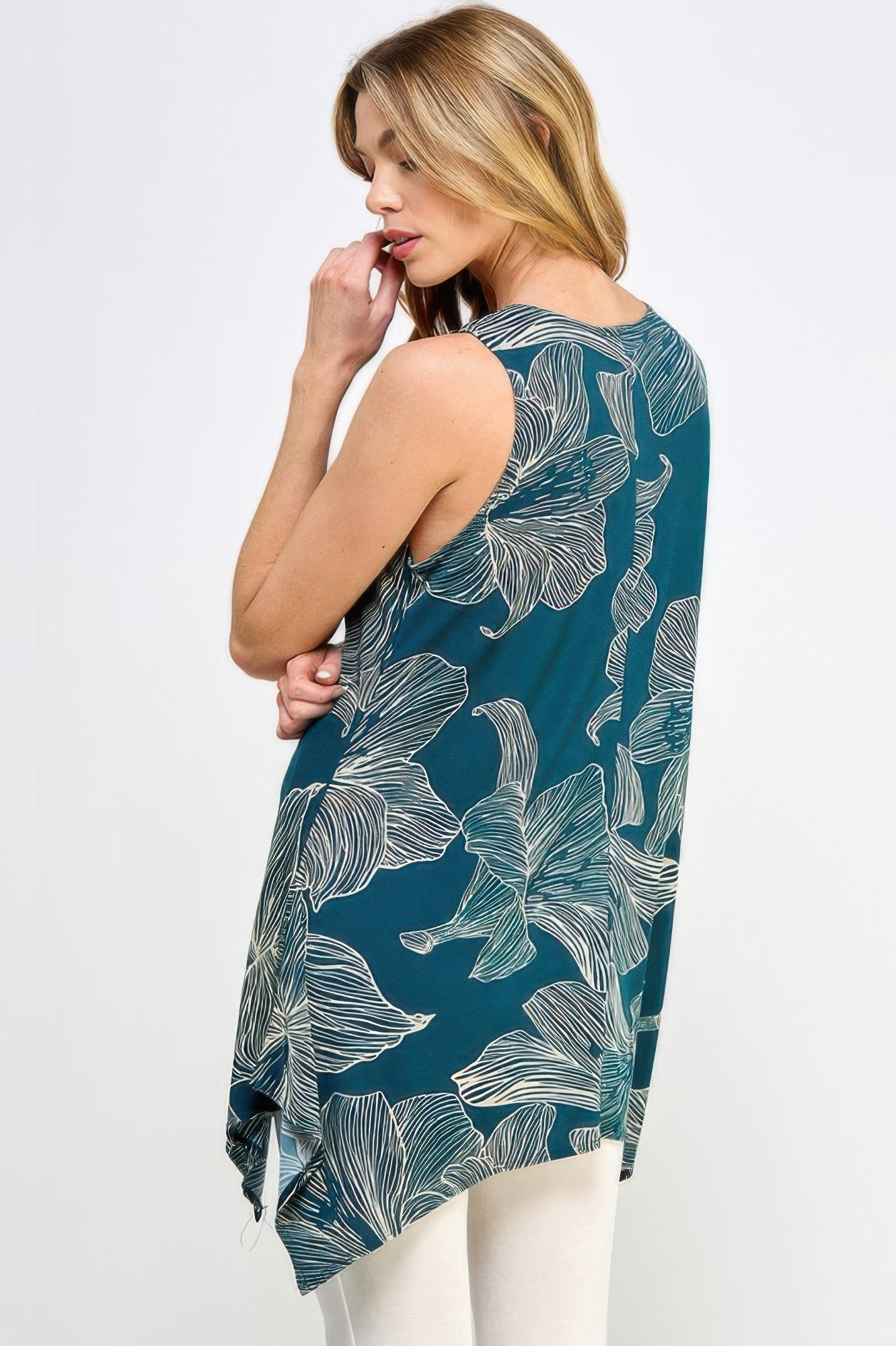 Hit Handkerchief Hem Tank
