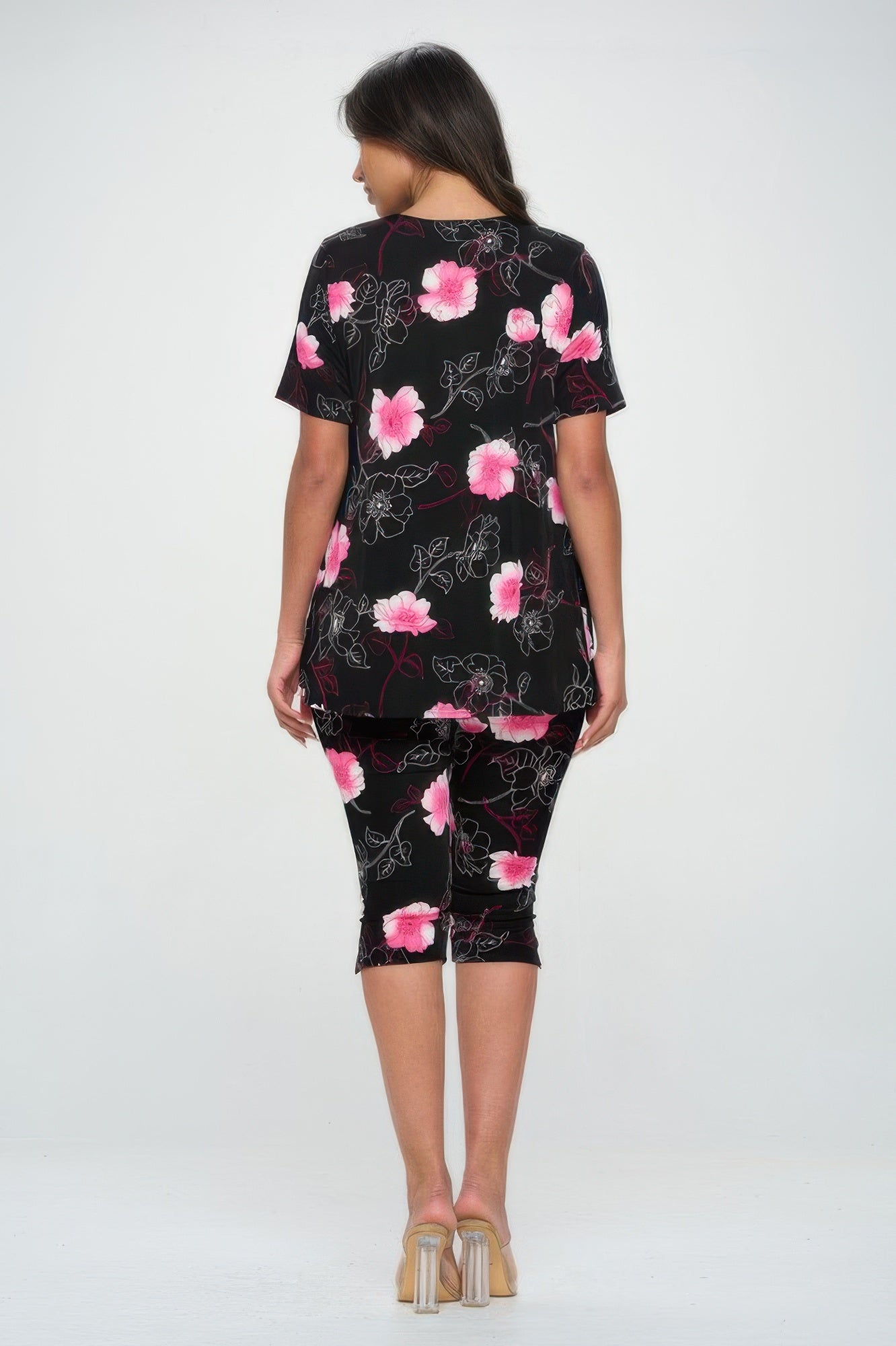 Short Sleeve Top Capri Pants Set