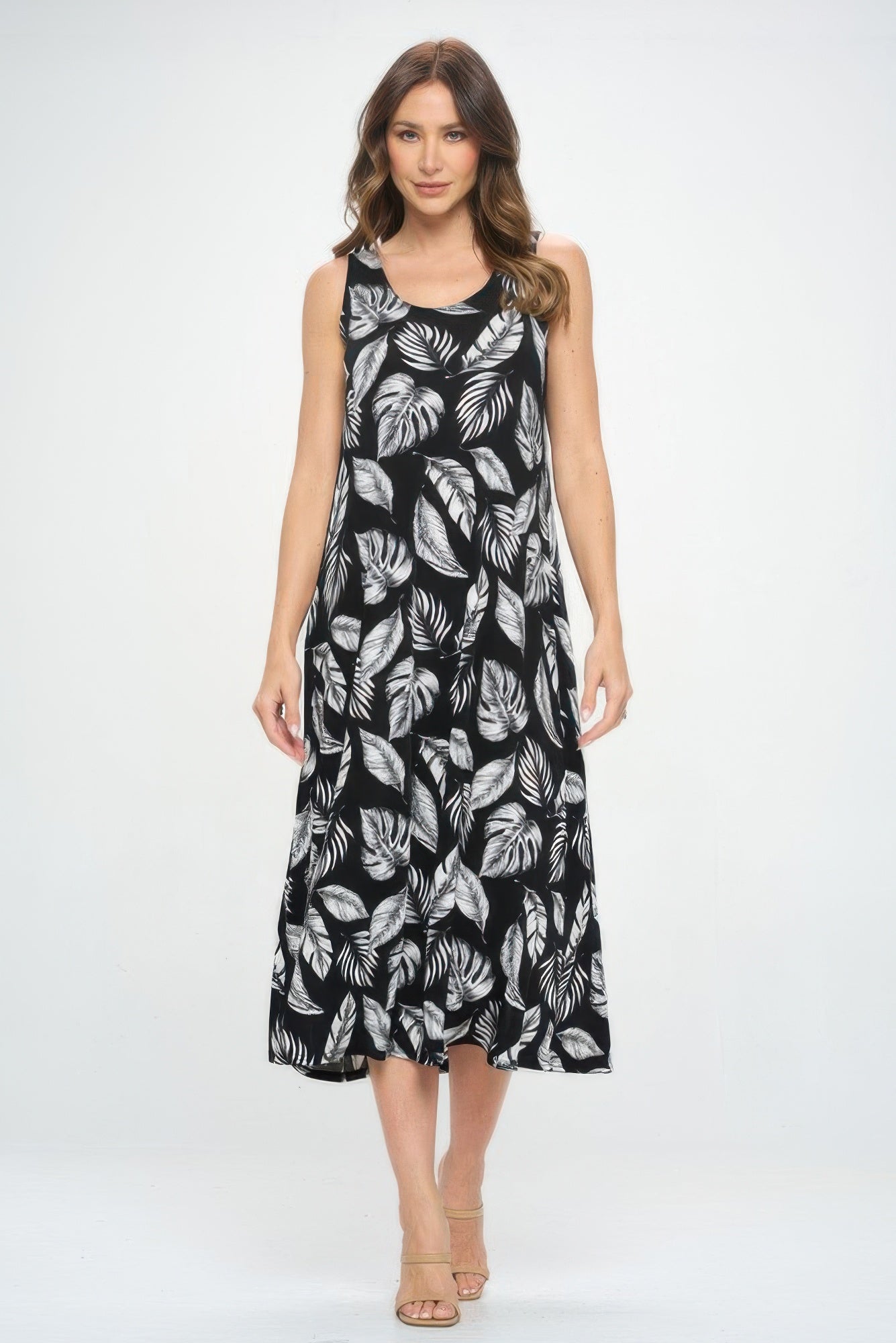 Sleeveless And Soft Round-neckline Long
