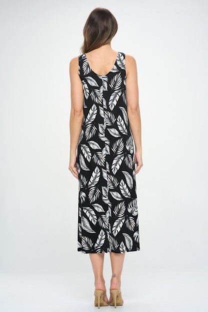 Sleeveless And Soft Round-neckline Long