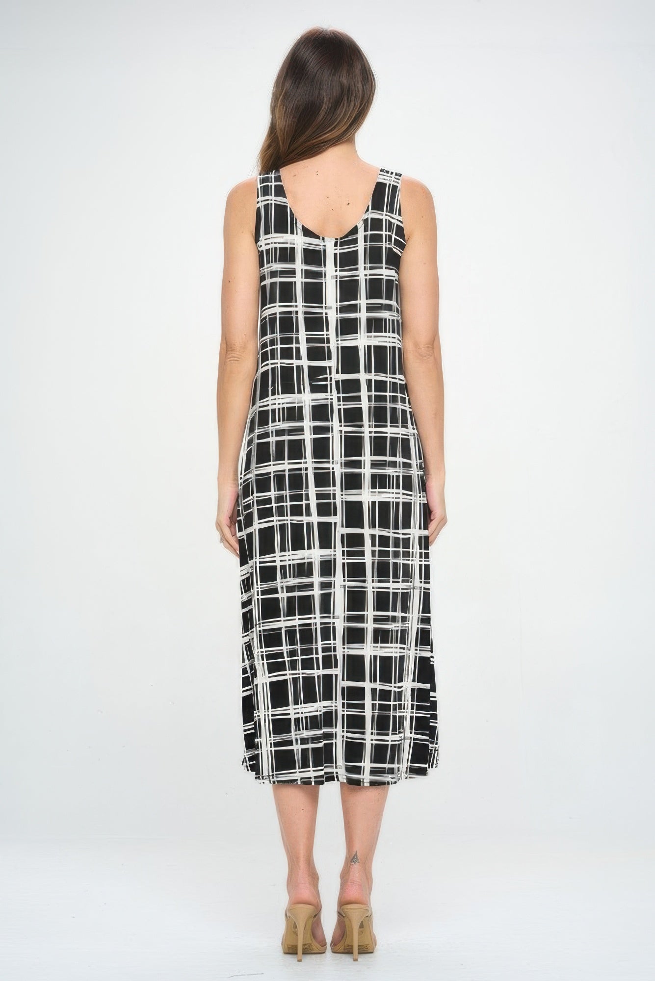 Sleeveless And Soft Round-neckline Long