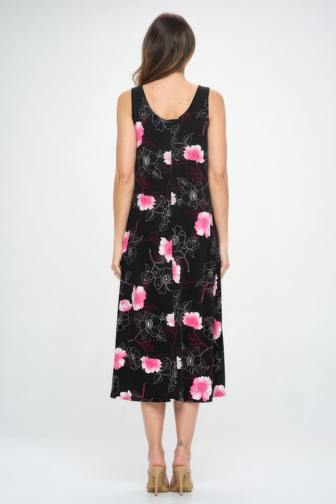 Sleeveless And Soft Round-neckline Long