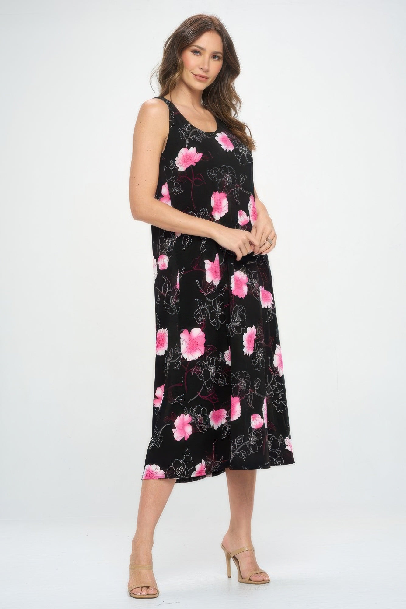 Sleeveless And Soft Round-neckline Long