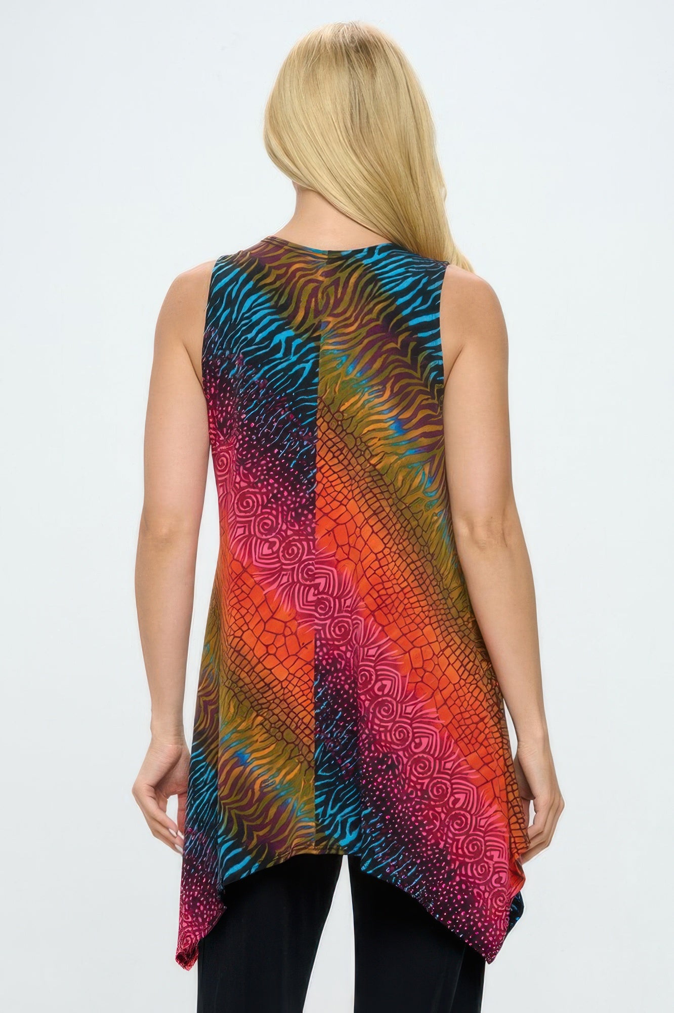 Plus Size Hit Shark Bite Hem Tank