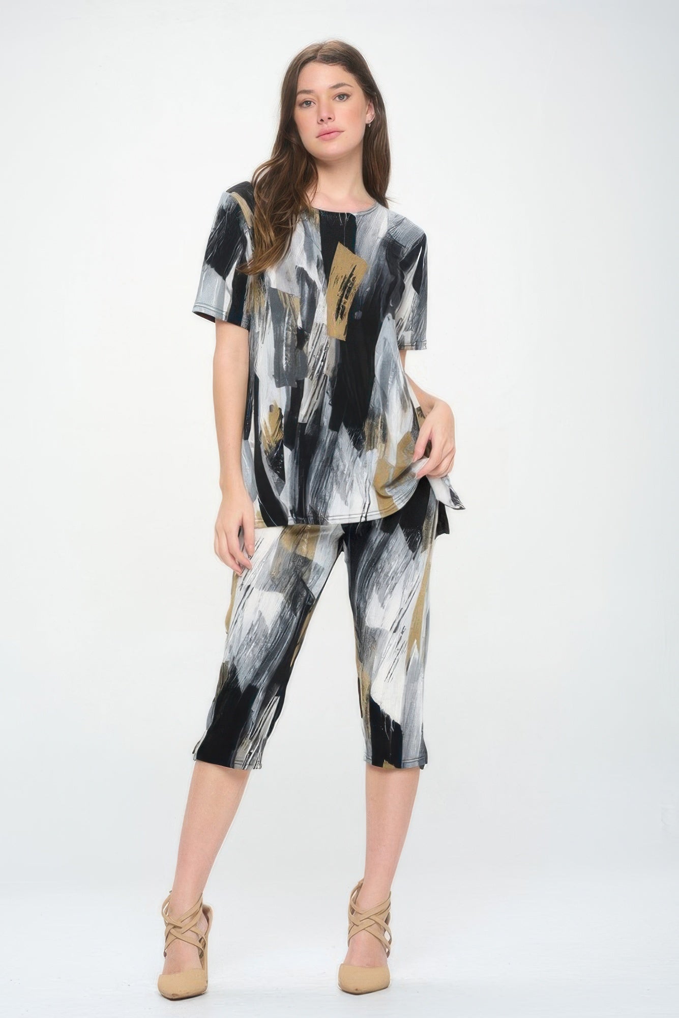 Short Sleeve Top Capri Pants Set