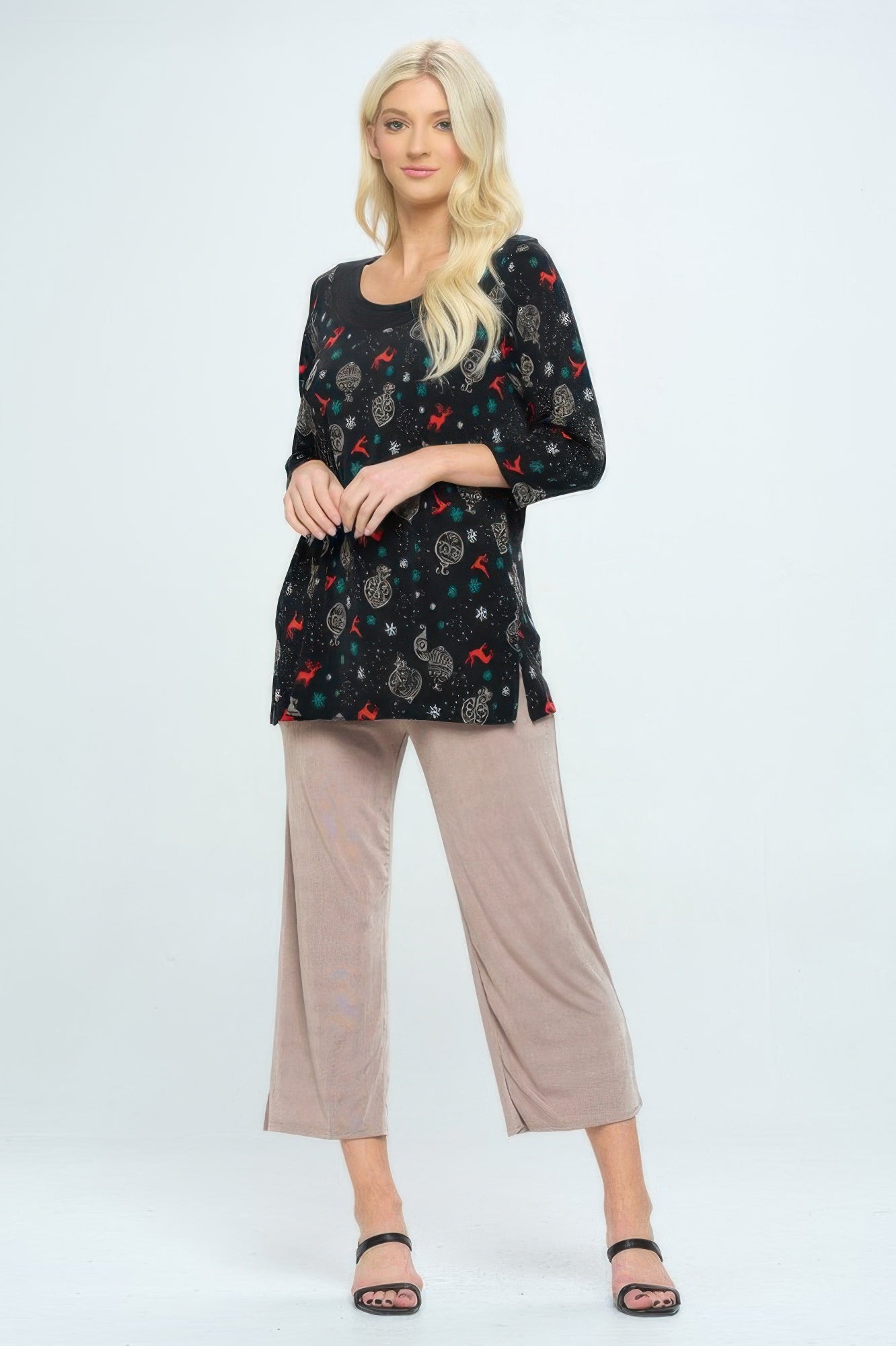 Bns Relaxed Neck Line Contrast Tunic