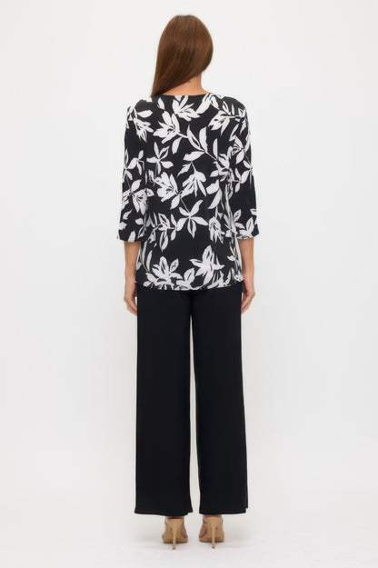 Hit Side Button Sleeve Top
