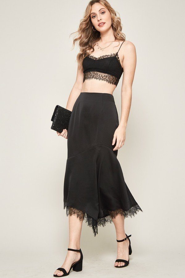 Mermaid Midi Skirt with Eyelash Lace Trim – Black