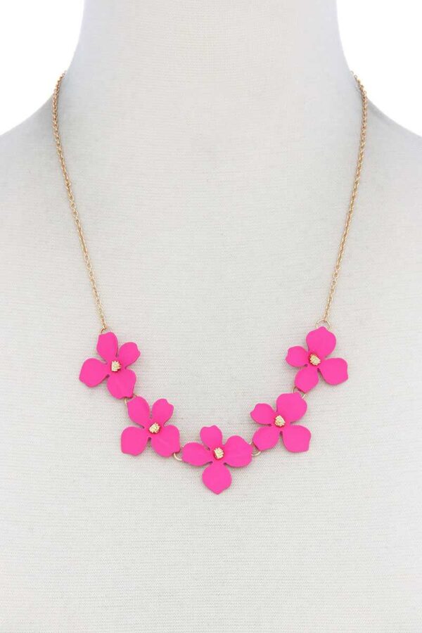 Flower Necklace – Colorful Floral Pendant, 18″