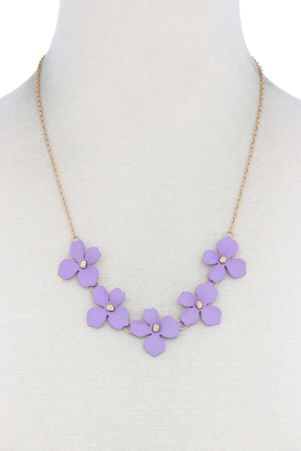Flower Necklace – Colorful Floral Pendant, 18″