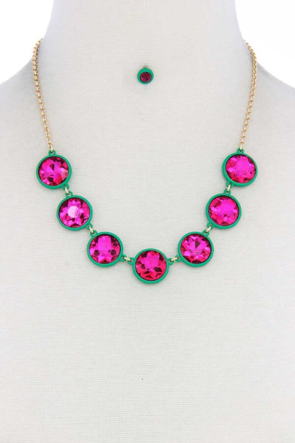 Round Pendant Necklace – Clean Circular Design