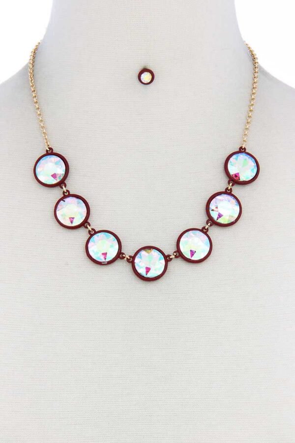 Round Pendant Necklace – Clean Circular Design