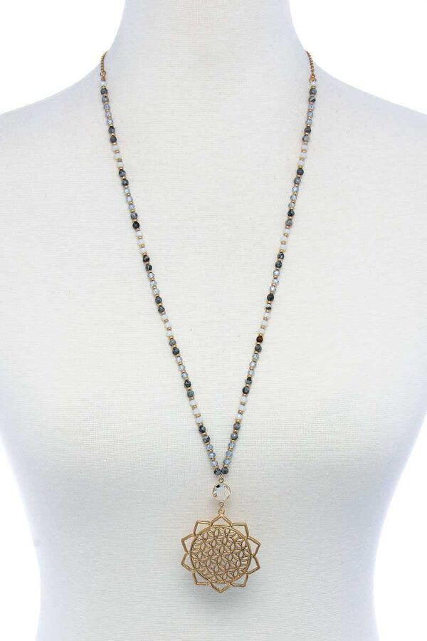 Sunflower Pendant Beaded Necklace – Floral Bead Accent